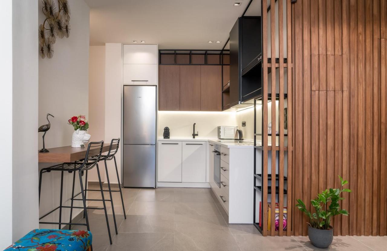 Glyfada Gallery Apartment Athena Bagian luar foto
