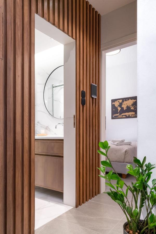 Glyfada Gallery Apartment Athena Bagian luar foto